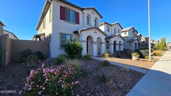 4242 S 58th Dr in Phoenix, AZ - Building Photo