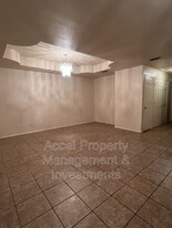 811 French in Edinburg, TX - Building Photo - Building Photo