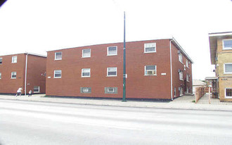 5118 S Cicero Ave Apartments