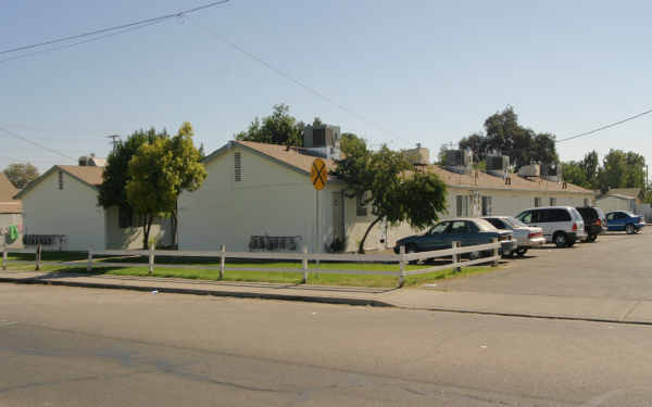 Casa Verde Apartments in Denair, CA - Foto de edificio - Building Photo