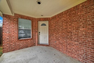 2704 Hewn Rock Way in Pearland, TX - Building Photo - Building Photo