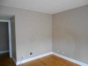 1937 W Granville Ave in Chicago, IL - Building Photo - Building Photo