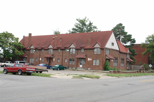 938 N Broadway St in Wichita, KS - Building Photo - Building Photo