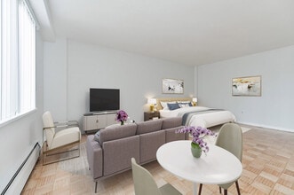 48 Isabella St in Toronto, ON - Building Photo - Building Photo