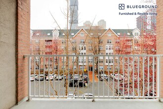444 Washington Blvd, Unit FL3-ID1805 in Jersey City, NJ - Building Photo - Building Photo