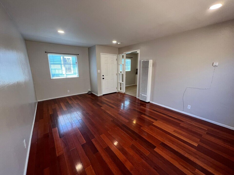 2630 38th Ave in Oakland, CA - Building Photo