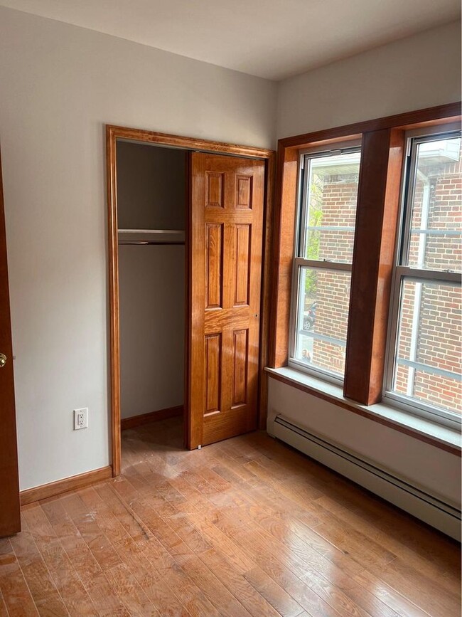 3315 75th St in Jackson Heights, NY - Building Photo - Building Photo