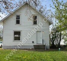 2922 Manford St in Fort Wayne, IN - Building Photo