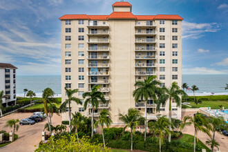 Vanderbilt Shores (Barcelona & Seville) in Naples, FL - Building Photo - Building Photo