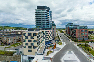 120 Eagle Rock Way in Vaughan, ON - Building Photo - Building Photo