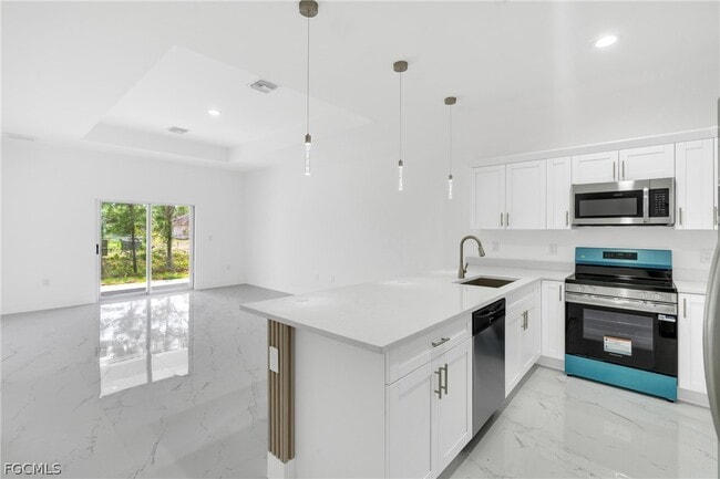 724 Lamar St E in Lehigh Acres, FL - Building Photo - Building Photo