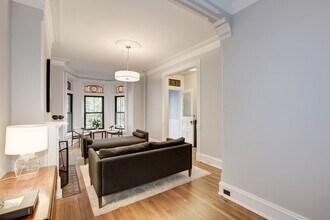 1619 13th St NW in Washington, DC - Foto de edificio - Building Photo