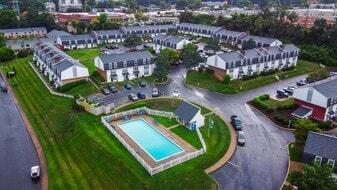 Hearthwood in Charlottesville, VA - Building Photo