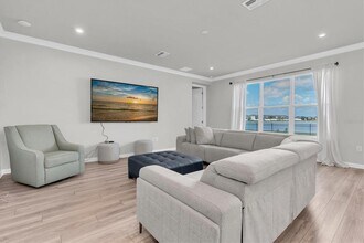 6353 Timberdale Ave in Wesley Chapel, FL - Building Photo - Building Photo