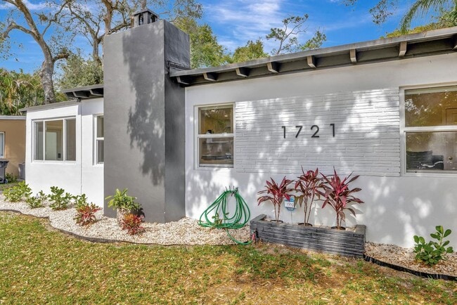 1721 SW 13th St in Fort Lauderdale, FL - Building Photo - Building Photo