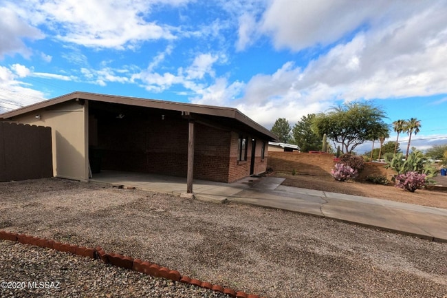 6162 E 21st St in Tucson, AZ - Building Photo - Building Photo