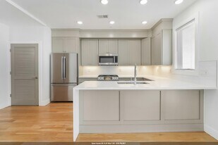 382 7th St in Jersey City, NJ - Building Photo