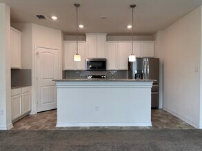 1533 Overlook Cv in San Antonio, TX - Foto de edificio - Building Photo