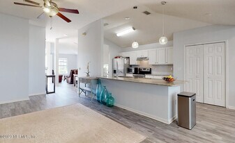 4767 Kernan Mill Ln E in Jacksonville, FL - Building Photo