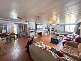 2115 NW 3rd Pl in Gainesville, FL - Building Photo