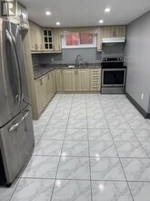 23 Glen Belle Crescent in Toronto, ON - Building Photo - Building Photo