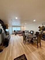 1247 E Wilson Ave, Unit 14 in Glendale, CA - Building Photo