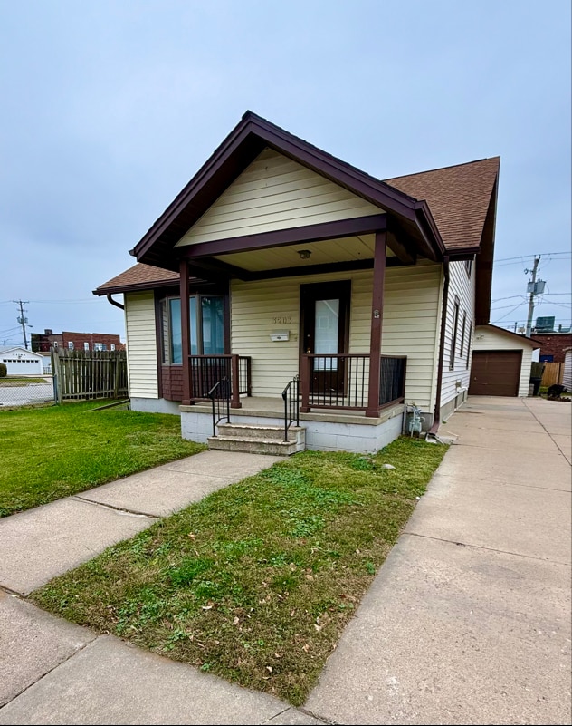 3203 Ave A in Council Bluffs, IA - Building Photo - Building Photo