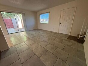 3947 W Wonderview Rd in Phoenix, AZ - Building Photo - Building Photo