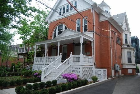 1195 Chapel St in New Haven, CT - Foto de edificio