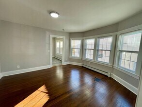 55 Mountain Ave-Unit -55 Unit A in New London, CT - Building Photo - Building Photo