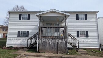 9 James Preston Ct in Parkersburg, WV - Building Photo