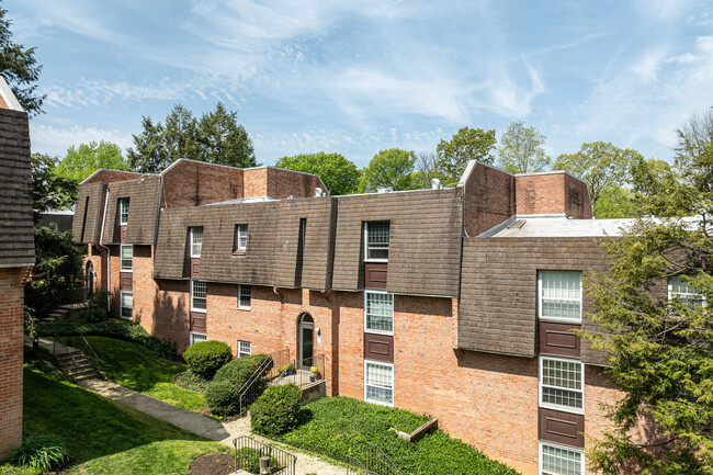 Gypsy Lane Condominiums in Philadelphia, PA - Building Photo - Building Photo