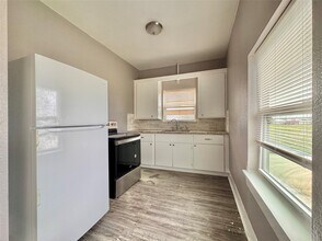 3420 Michigan St in Baytown, TX - Building Photo - Building Photo