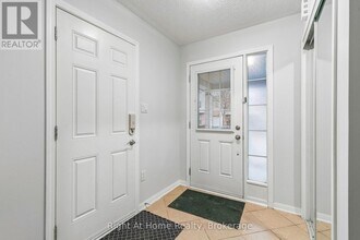 650 Frank Pl in Milton, ON - Building Photo - Building Photo