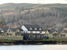 401 Abby Rd in Raymond, WA - Building Photo