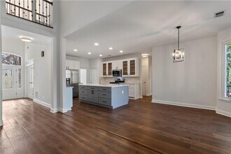 5880 Olde Atlanta Pkwy in Suwanee, GA - Building Photo - Building Photo