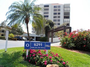 6291 Bahia Del Mar Cir in St. Petersburg, FL - Building Photo - Building Photo