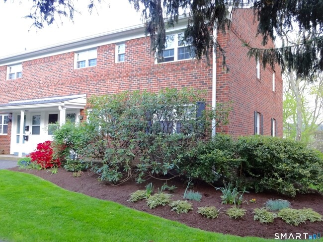 property at 245 Unquowa Rd