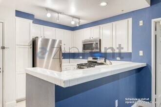 180 Caldecott Ln in Oakland, CA - Building Photo - Building Photo