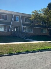 Colby Apartments in Waterloo, IA - Building Photo - Building Photo