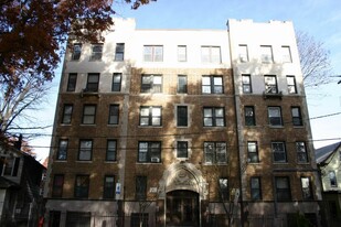 17-21 Elwood Pl Apartments