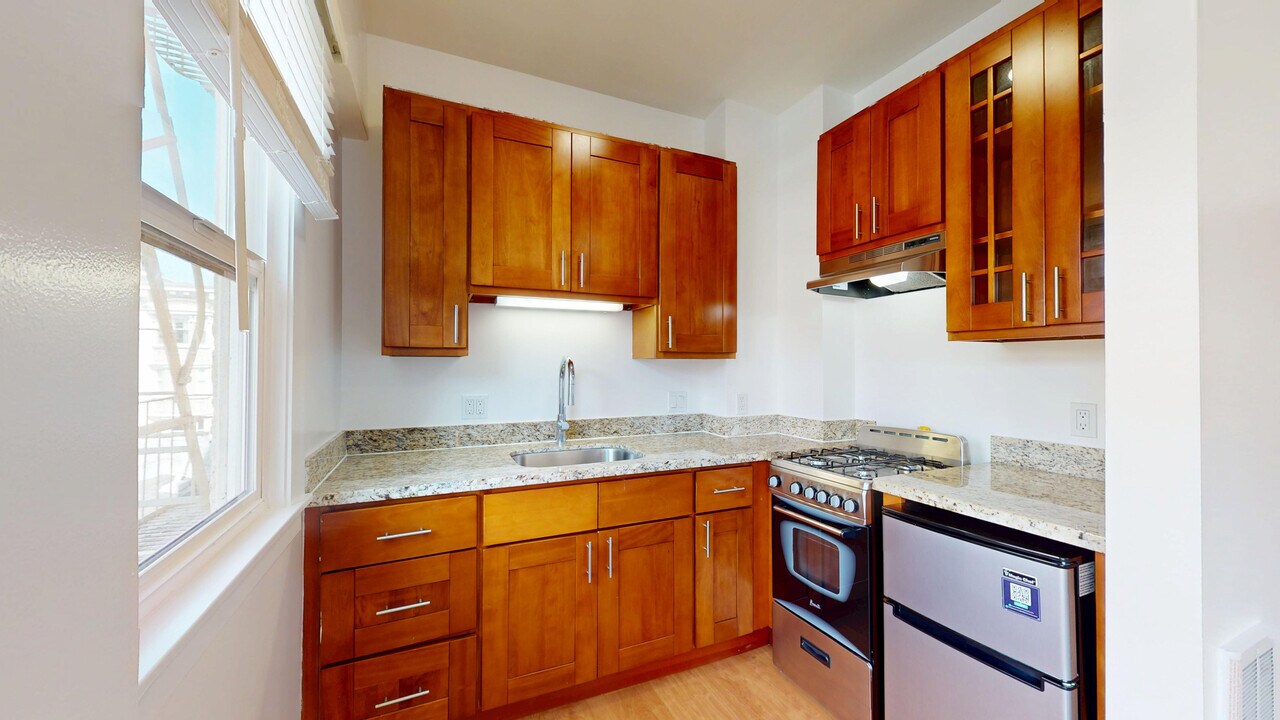1049 Post St in San Francisco, CA - Building Photo