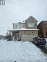 31 Denali Cres in Brampton, ON - Building Photo
