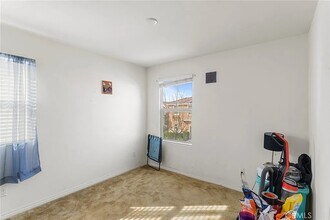 13949 La Granja Way in Eastvale, CA - Building Photo - Building Photo