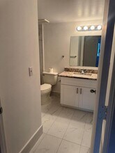 7832 Sonoma Springs Cir, Unit 207 in Greenacres, FL - Building Photo - Building Photo