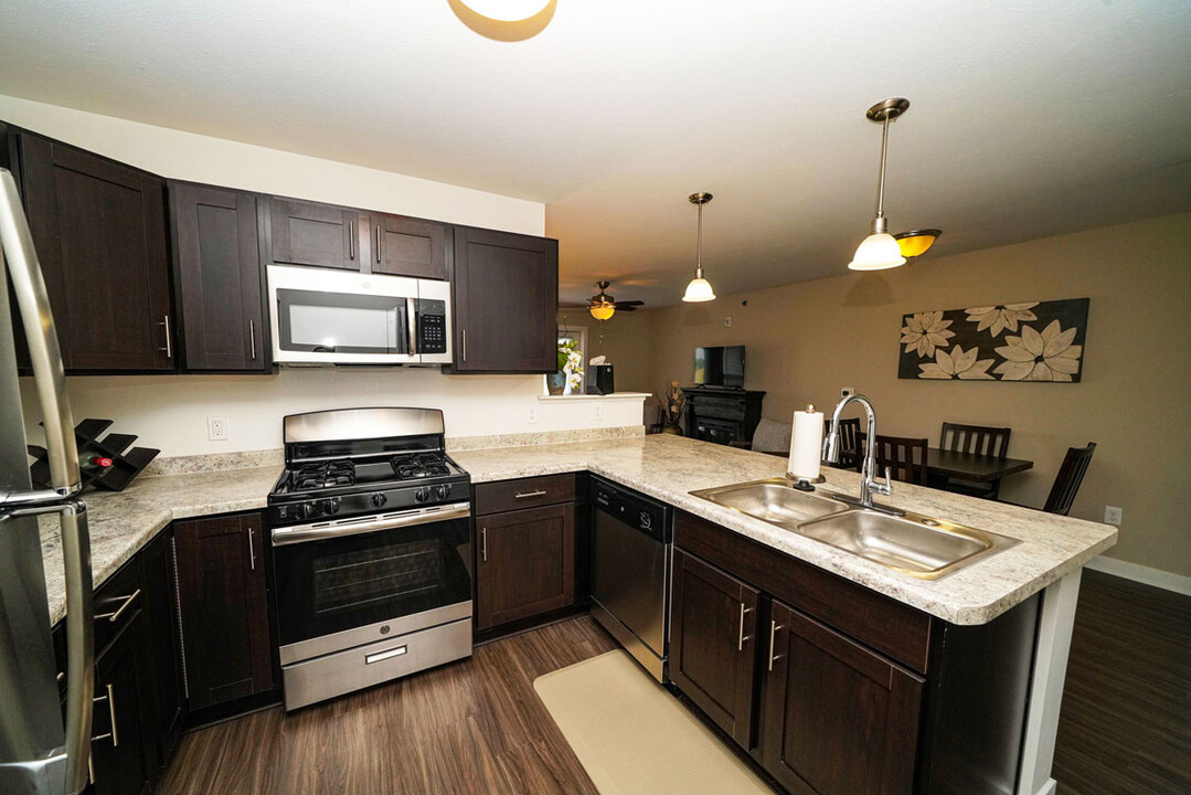 Dodson Pointe Apartment Homes Photo