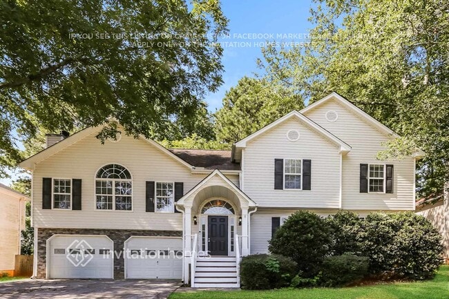 property at 1012 Foxhollow Tr