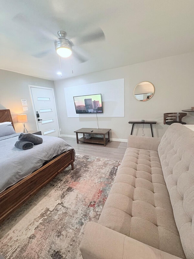 6705 Great Northern Blvd