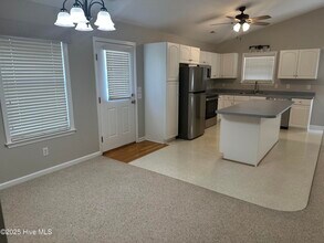 149 Sunset Dr in Cedar Point, NC - Building Photo - Building Photo
