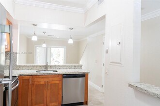 178 SW 96th Ave in Plantation, FL - Foto de edificio - Building Photo